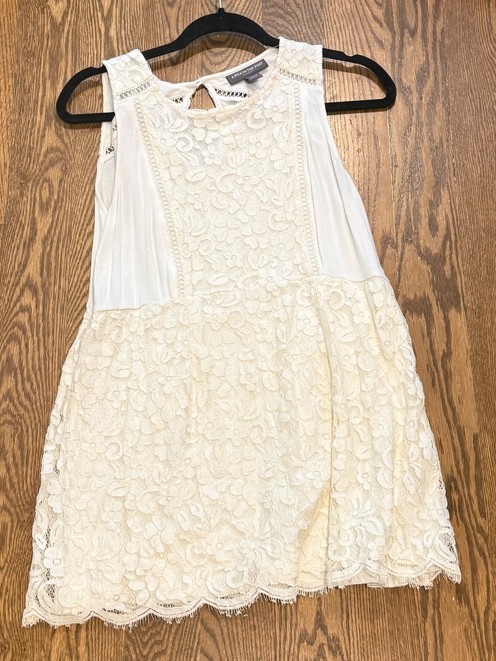 A Pea in the Pod Maternity Cream Lace Sleeveless Tank